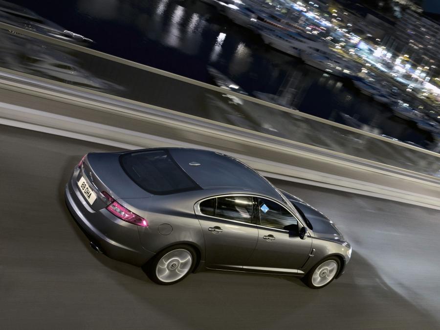  Jaguar XF 2008 года  (фото 91 из 175)